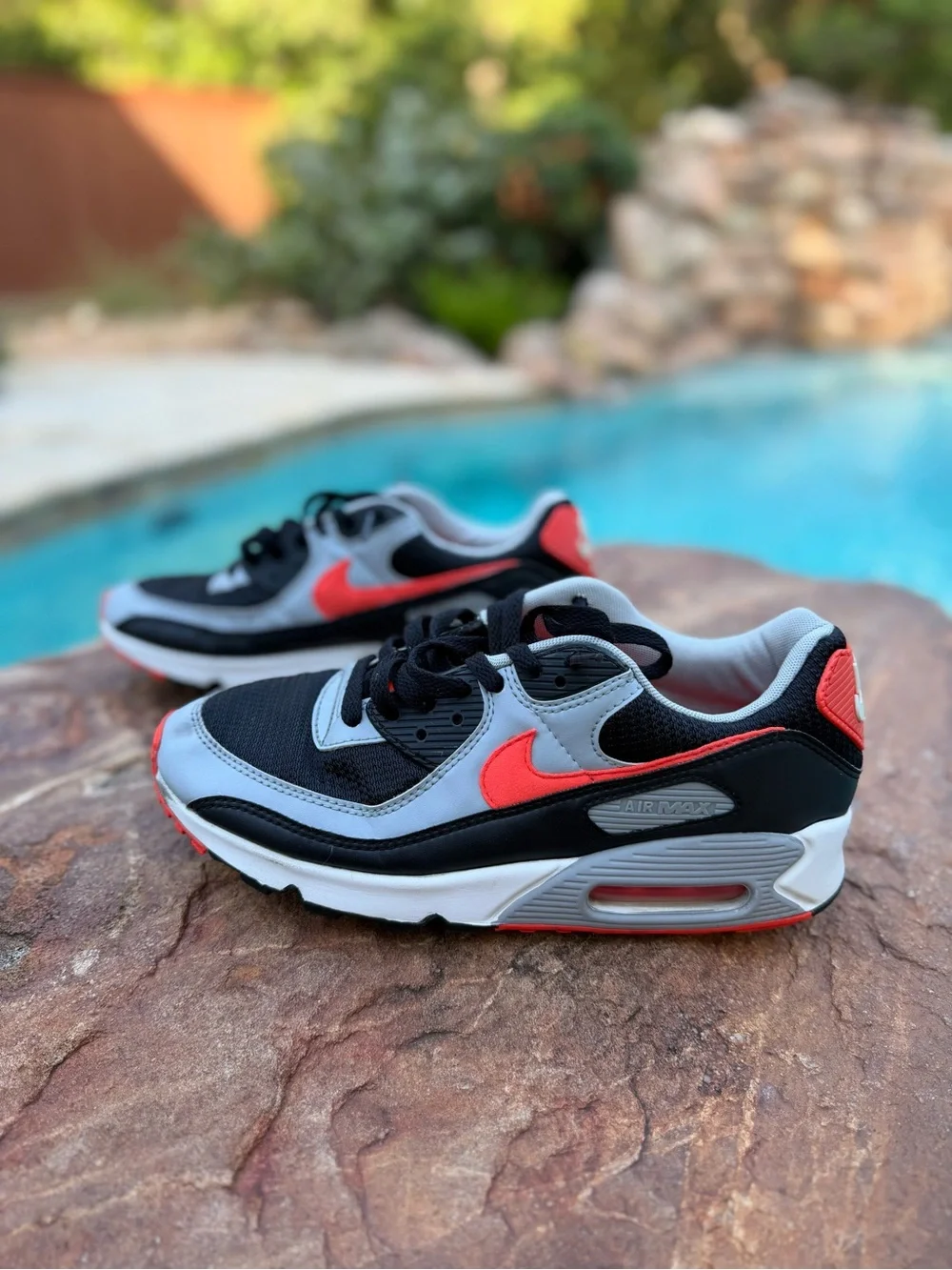 Nike Air Max 90 ‘Radiant Red’ Sneaker Size9